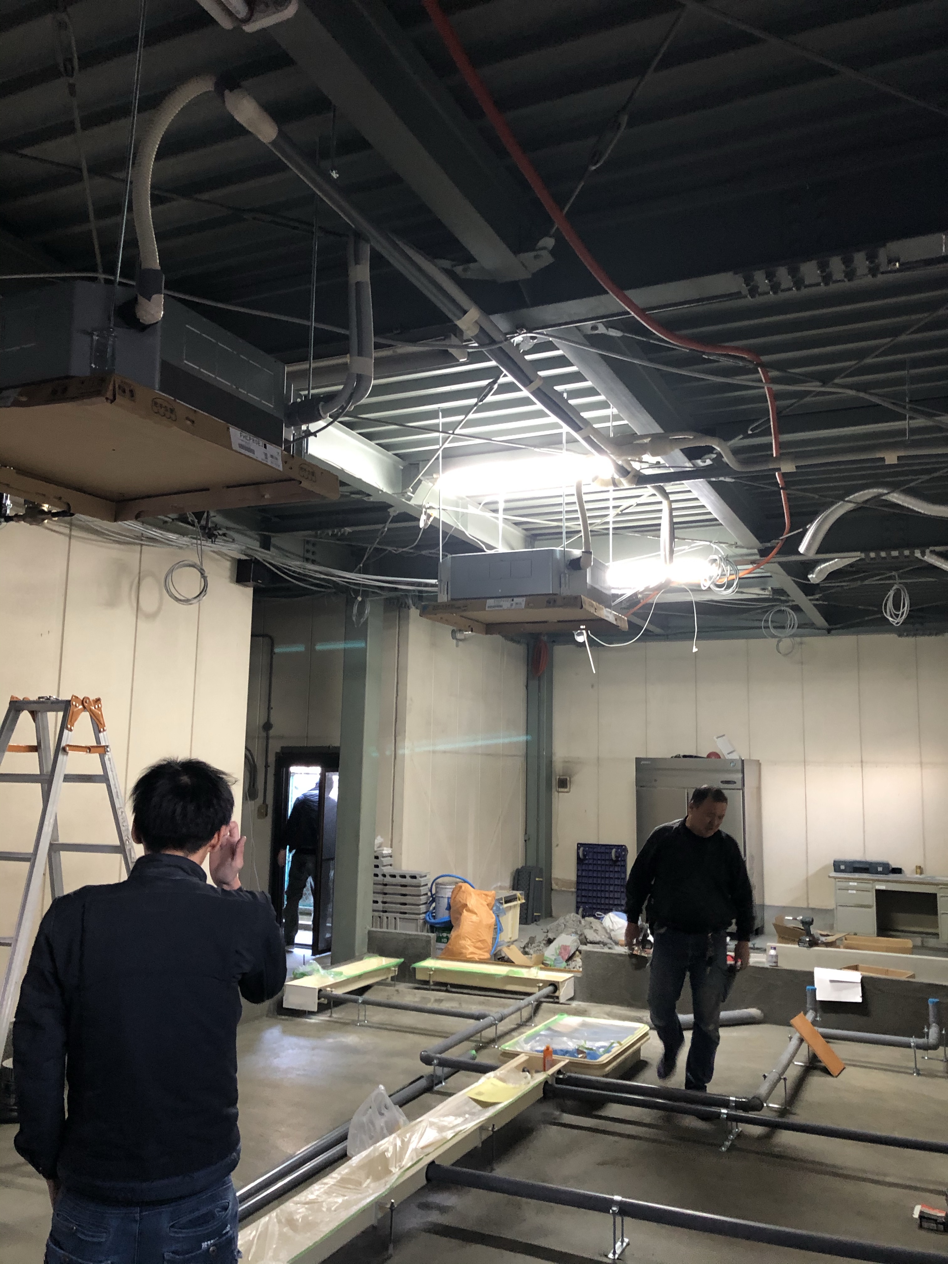 出張、電気、空調工事